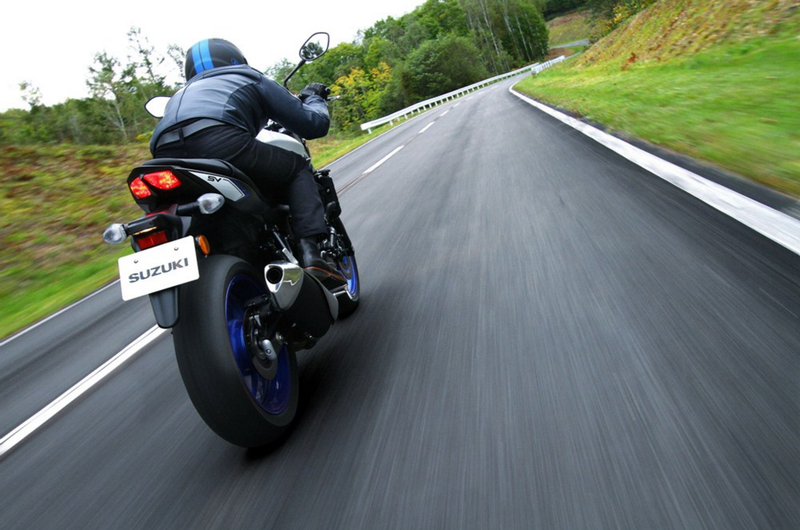 Illustration for article titled 2016 Suzuki SV650: The Miata Of The Moto World Is Back! Well, Kinda...